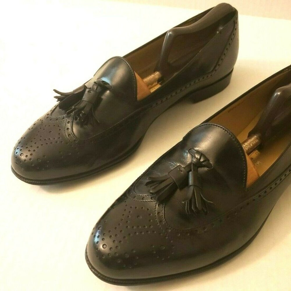 Ferragamo Studio Wing Tip Tassel Loafers 9.5D